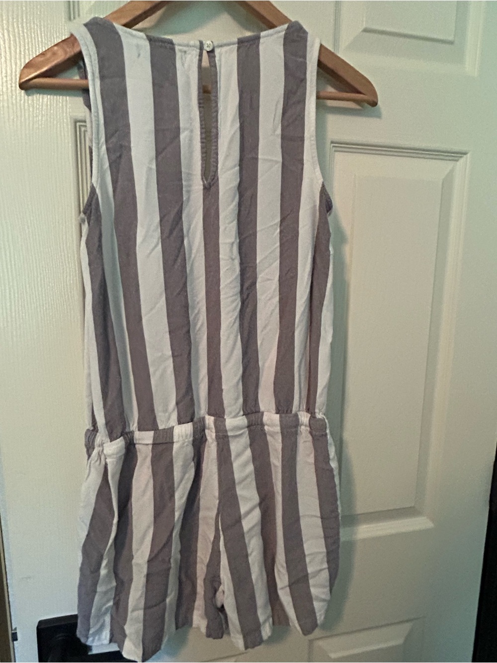 Banana Republic Vertical Stripe Sleeveless Romper in White and Gray - Picture 4 of 6